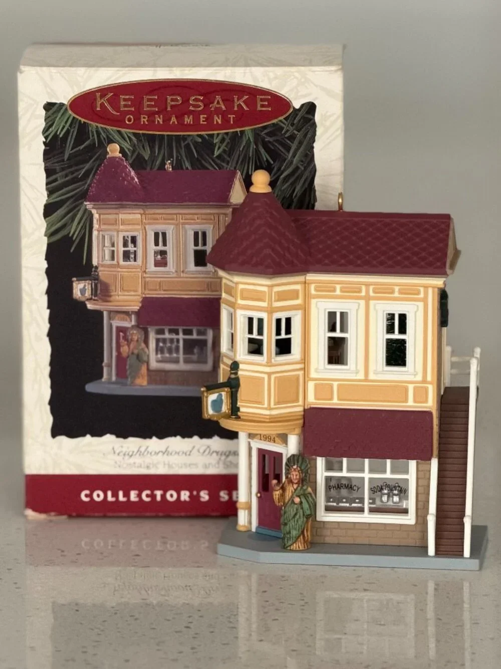 Hallmark Ornaments Nostalgic Houses and Shops Neighborhood Drugstore #11